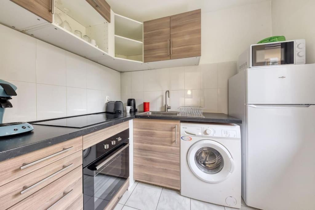 Appartement F2 Haut De Montreuil Montreuil  Exterior foto