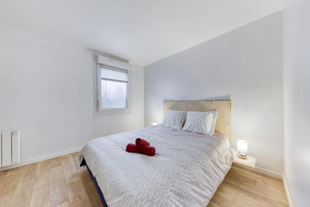 Appartement F2 Haut De Montreuil Montreuil  Exterior foto